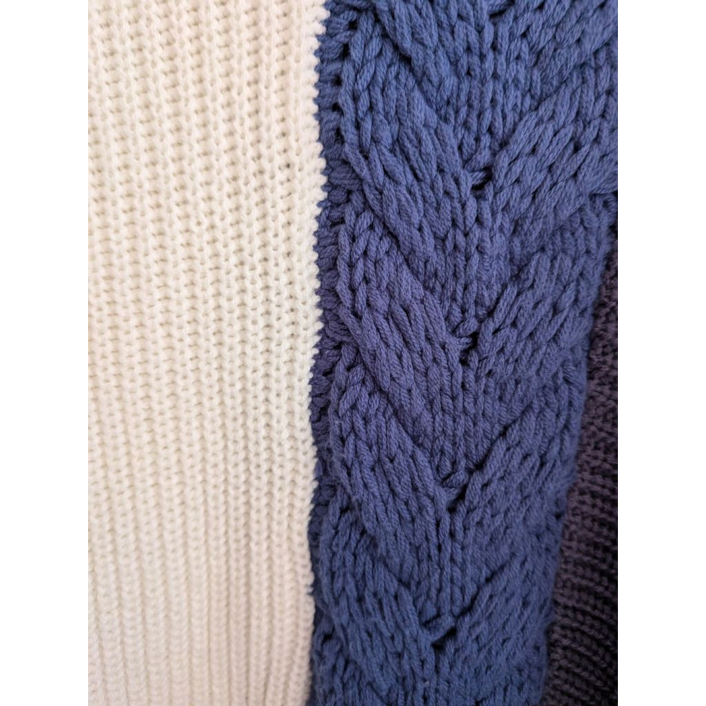 Women's Moon & Madison Colorblock Crew Neck Sweater L Blue White - Picture 5 of 7